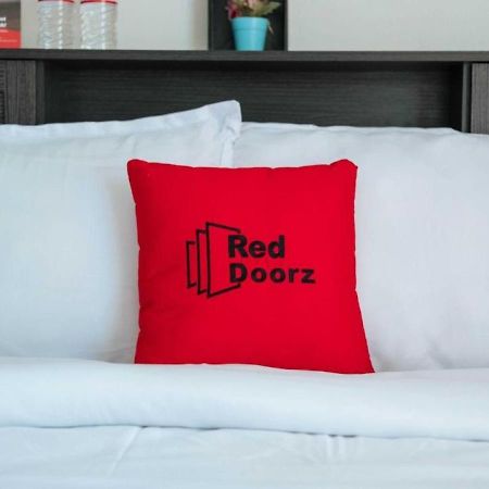 Reddoorz Plus Near Mango Avenue Cebu Eksteriør billede