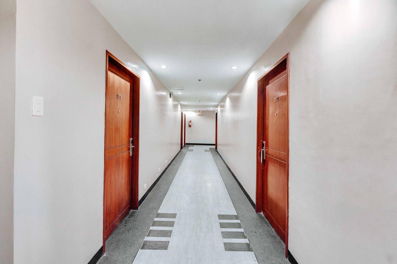 Reddoorz Plus Near Mango Avenue Cebu Eksteriør billede